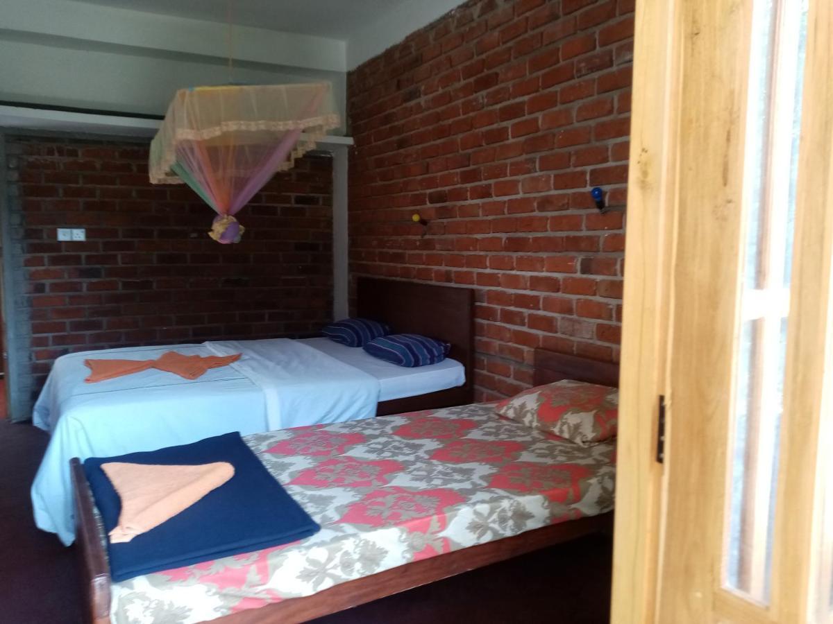 Nimsara Homestay Ella Esterno foto